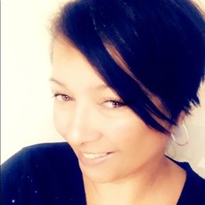 Meet your Posher, Lorraine